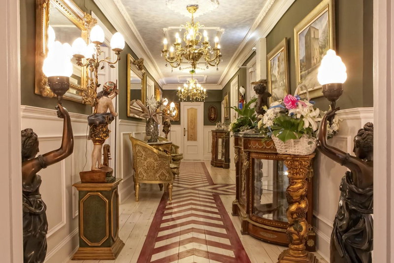Hostal Boutique Puerta del Sol, Torrelavega, Spain