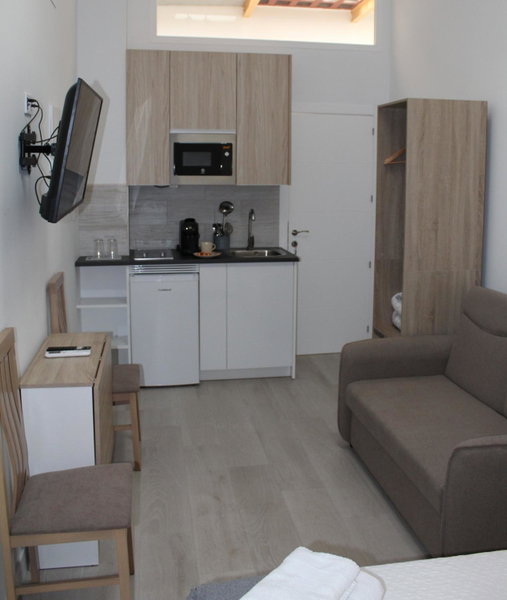 suites recién reformadas Vista Alegre, Madrid, Spain