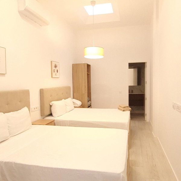 suites recién reformadas Vista Alegre, Madrid, Spain