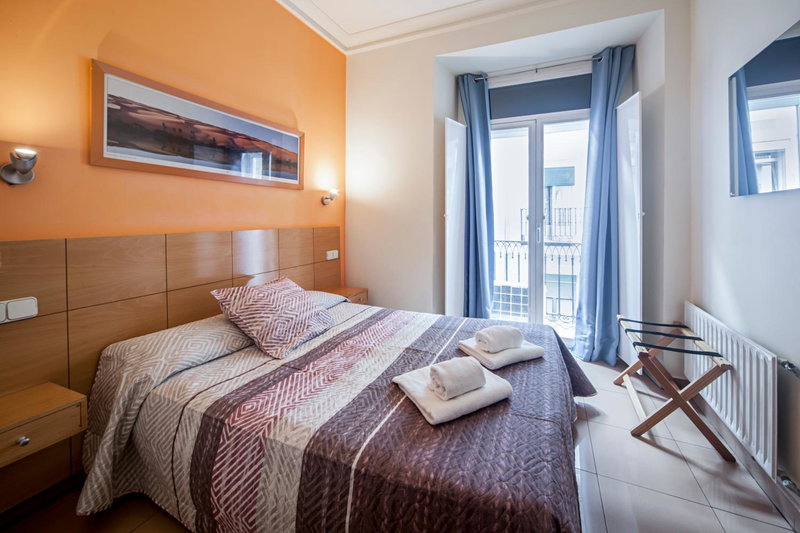Hostal Inter Puerta del Sol AUTO CHECK IN, Madrid, Spain
