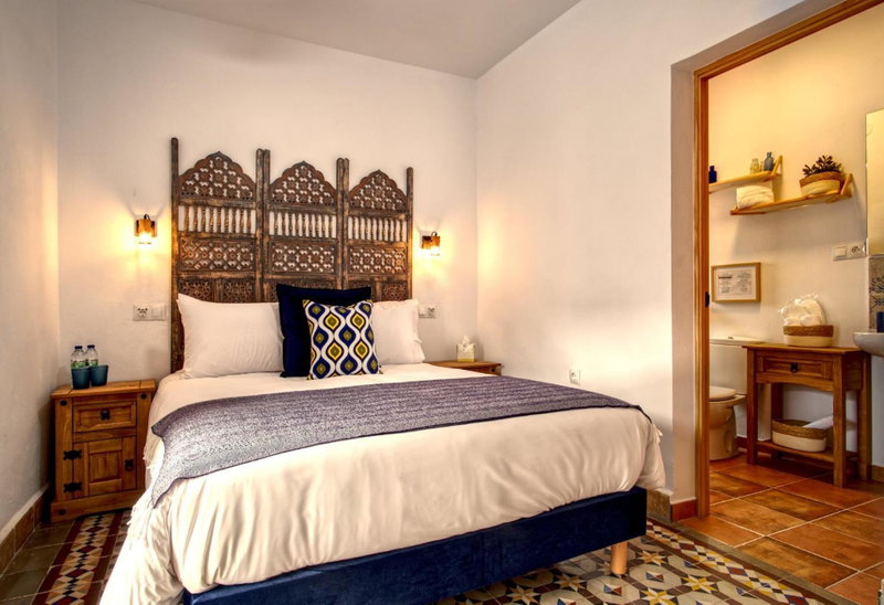 La Vieja Botica Bed & Breakfast, Canillas de Aceituno, Spain