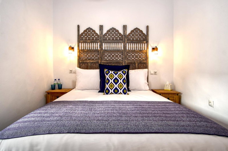 La Vieja Botica Bed & Breakfast, Canillas de Aceituno, Spain