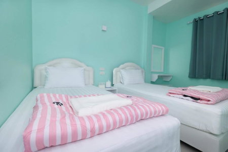 Lomluang hostel&hotel, Nan, Thailand