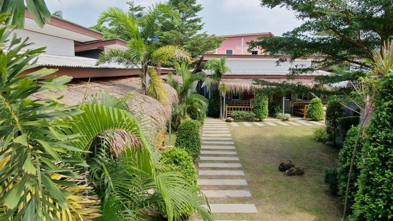 Popular Lanta Resort, Ko Lanta, Thailand