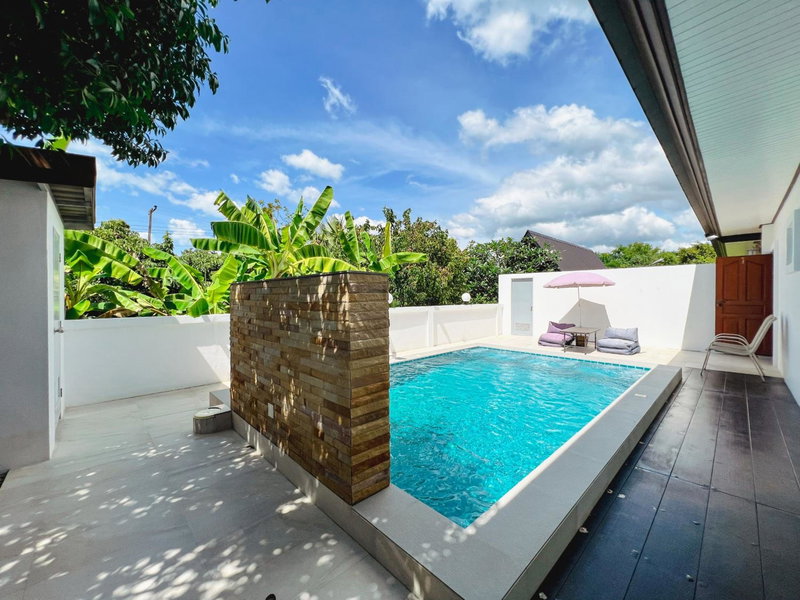 Baan Faa Talaychan Resort, Chao Lao Beach, Thailand