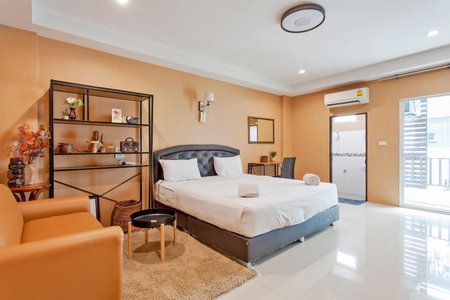 Cozzi by Grand Airport Resort, Lat Krabang, Thailand