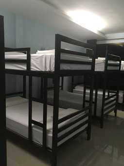 Khao Sok Secret - Hostel, Phanom, Thailand