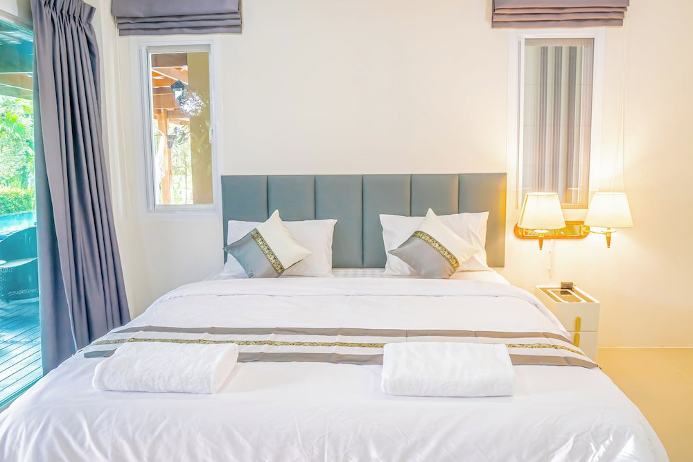 Farinda Resort & Pool Villa, Thailand