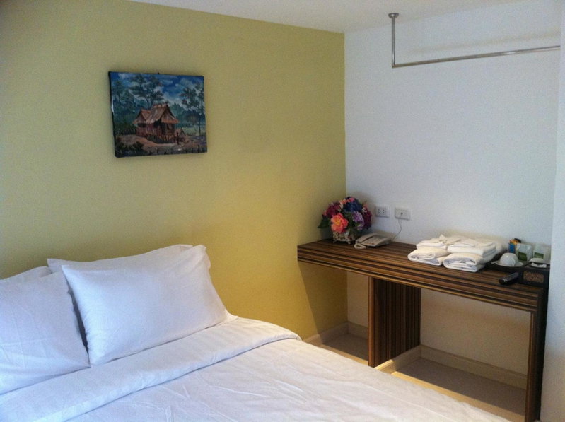 Nantra Ekkamai Hotel, Bangkok, Thailand