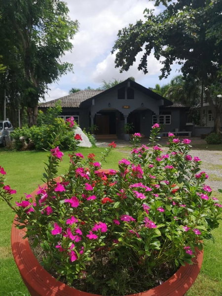 Buasawan Resort & Restaurant, Kanchanaburi, Thailand