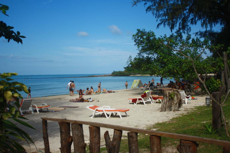 Samui Honey Backpacker Bungalow, Choeng Mon Beach, Thailand