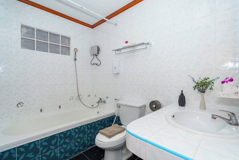 Patong Social Hotel & Restaurant, Patong, Thailand