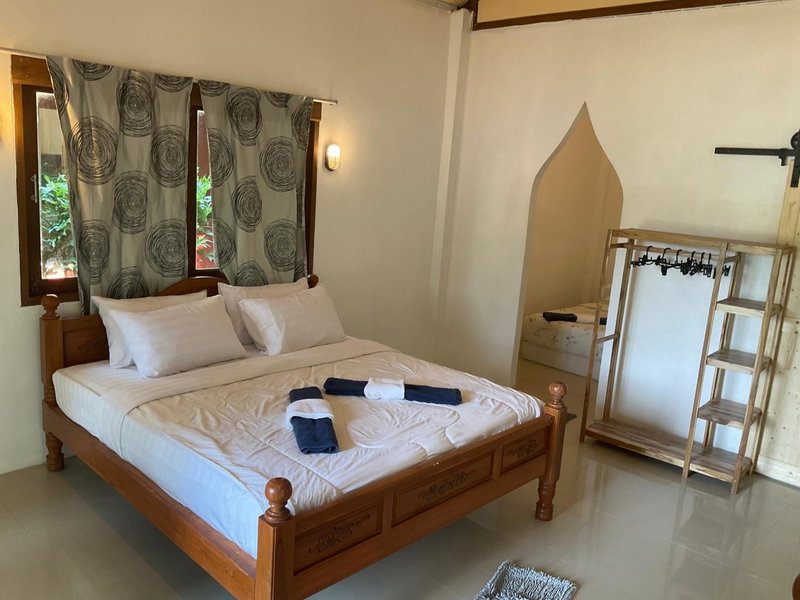 Heaven Beach Resort & Art, Ko Phayam, Thailand