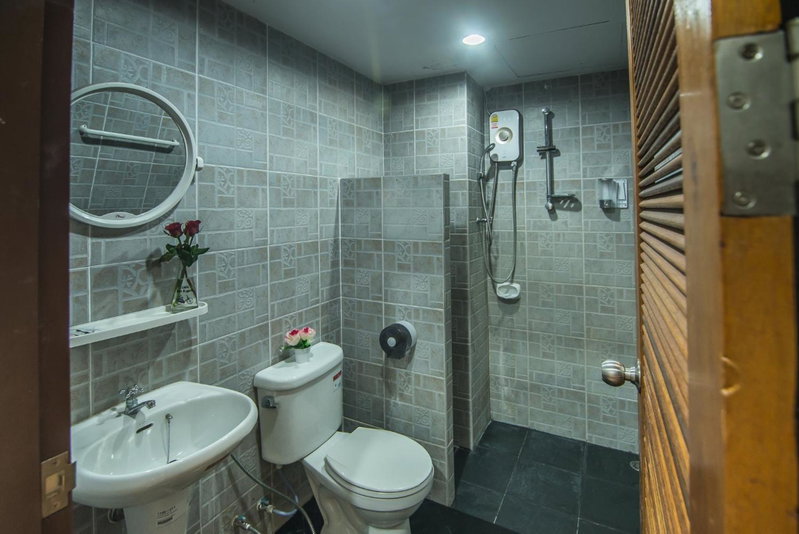 Lanta Nice Beach House, Ko Lanta, Thailand