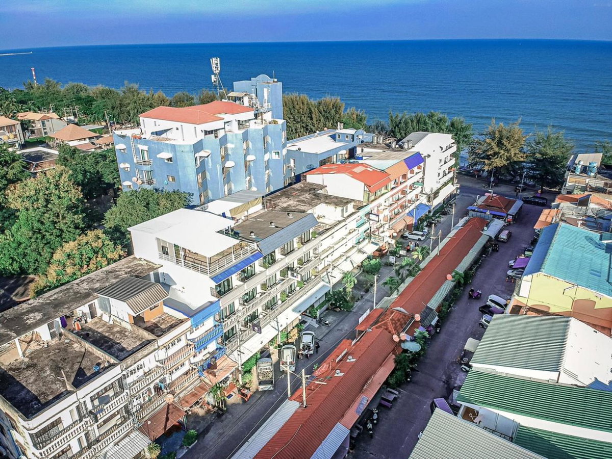 THE BEACH CHA AM Residence, Thailand