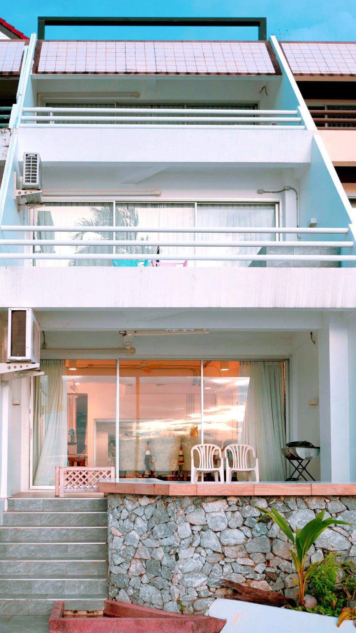 มารินอส บีชเฮ้าส์ Marinos Beach house, Thailand