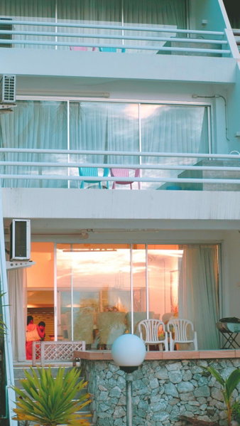 มารินอส บีชเฮ้าส์ Marinos Beach house, Si Racha, Thailand