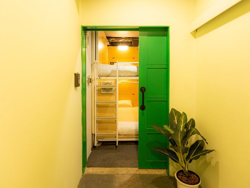 Khaosan Social Capsule Bangkok - Adult Only - Hostel, Bangkok, Thailand