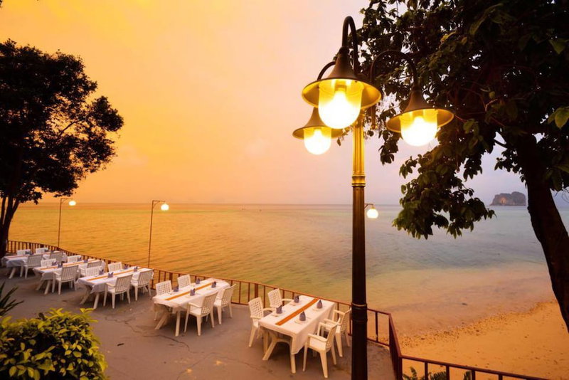 Koh Ngai Cliff Beach Resort, Ko Lanta, Thailand