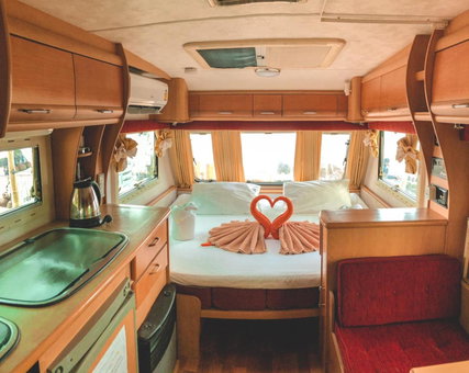 Beach House Camp, Na Jomtien, Thailand