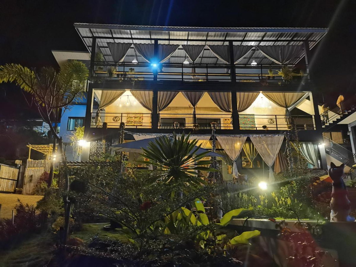 บ้านภูคำฟ้า ดอยปู่ไข่ Baan Phu Kham Fah, Thailand