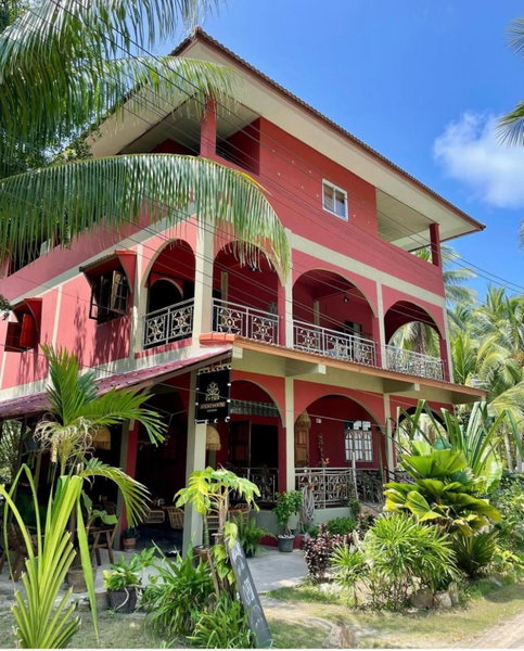Mythai Guesthouse, Chaloklum, Thailand