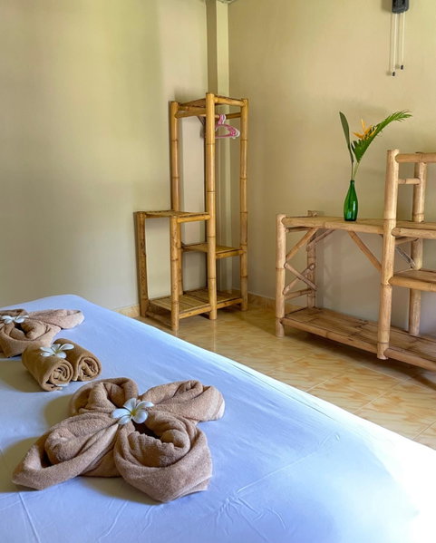 Mythai Guesthouse, Chaloklum, Thailand
