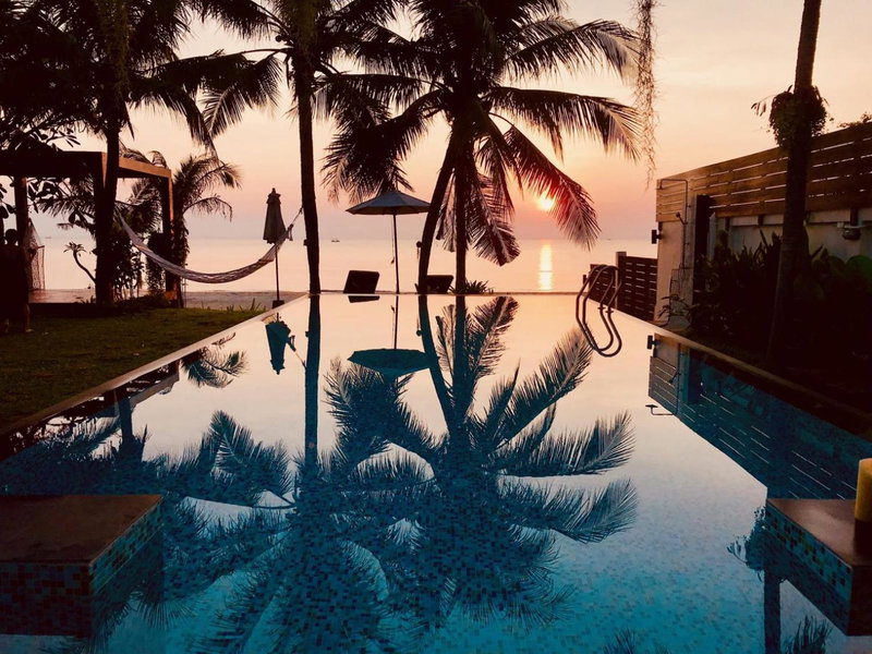 Baan SanSuk Pranburi - Beach Front & Pool Villa, Pran Buri, Thailand