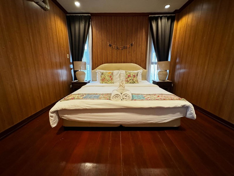 Baan SanSuk Pranburi - Beach Front & Pool Villa, Pran Buri, Thailand
