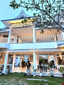 Bianco House Resort, Cha Am, Thailand