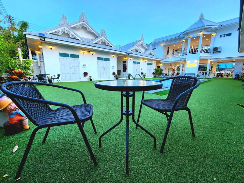Bianco House Resort, Cha Am, Thailand
