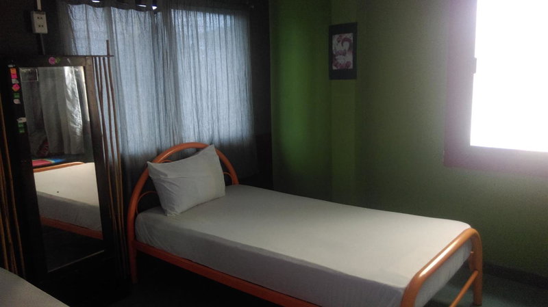Mr. Clean Guesthouse, Krabi town, Thailand