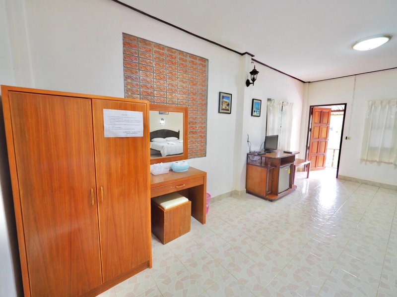 Baan Pak Rim Kuaen Resort, Ratchaprapha, Thailand