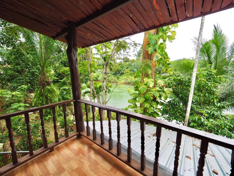 Baan Pak Rim Kuaen Resort, Ratchaprapha, Thailand
