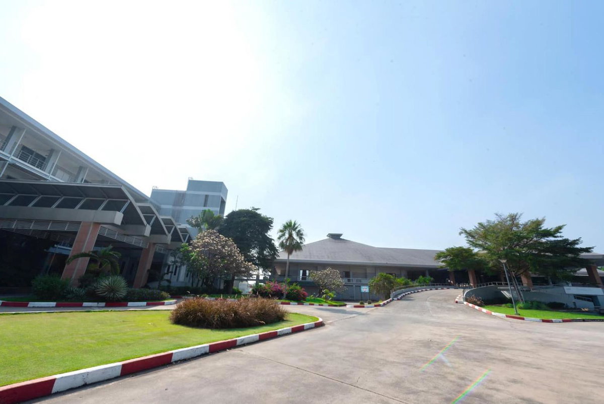 Hotel · Uniland Golf & Resort, Nakhon Pathom