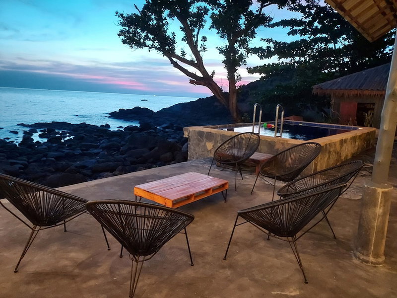 Cliff Cottage Resort, Ko Chang, Thailand