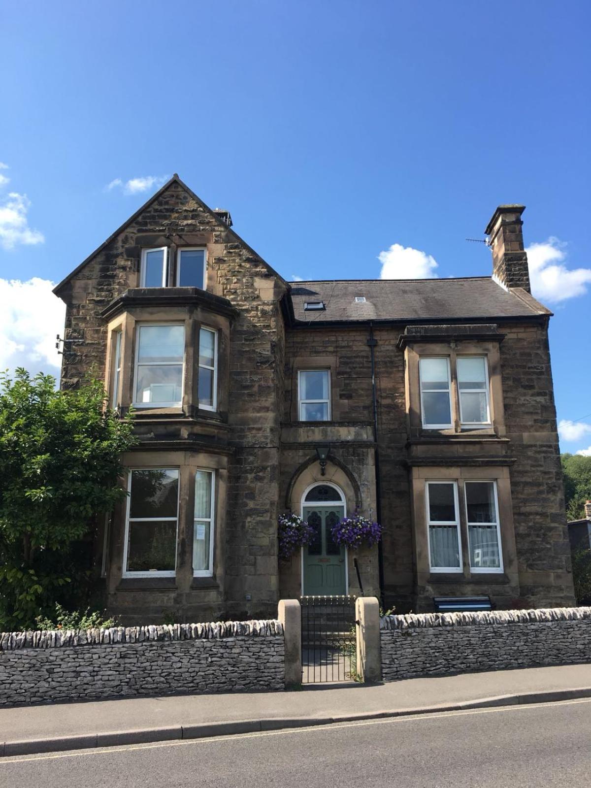Avenue House, United Kingdom