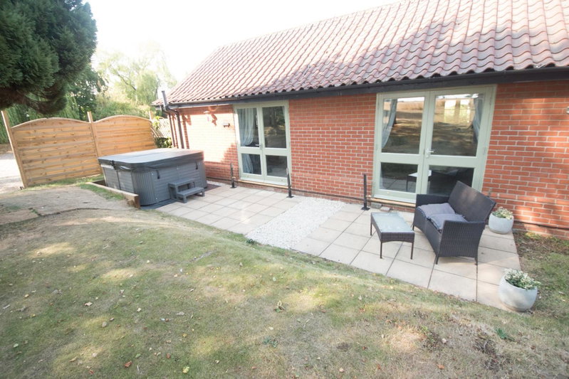 The Foxes Den, Assington, United Kingdom