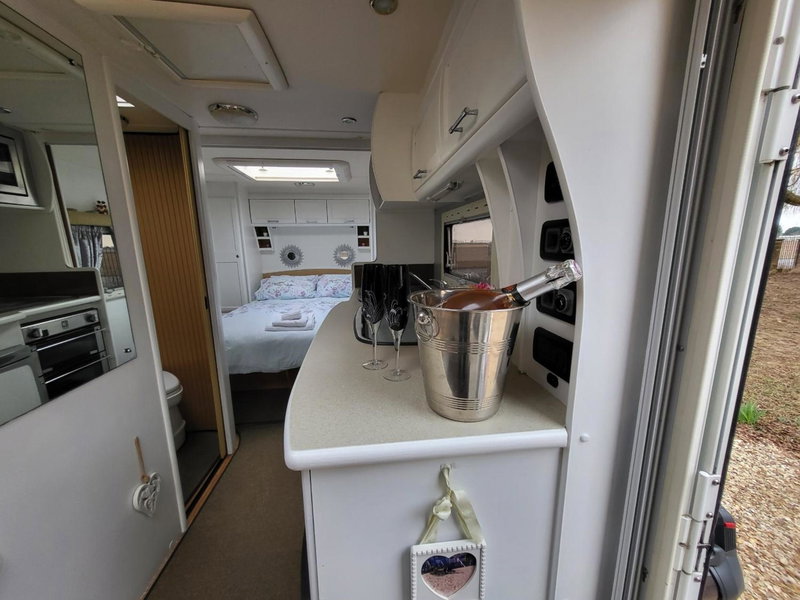 Glamping with Llamas, Wisbech, United Kingdom