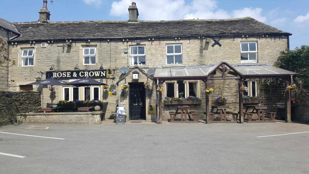 Hotel · The Rose and Crown, Huddersfield