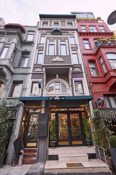 Sabi̇na Hotel Near the Grand Bazaar, Istanbul, Turkey