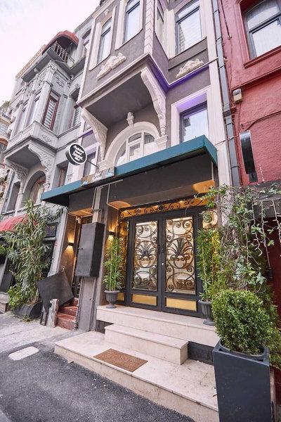 Sabi̇na Hotel Near the Grand Bazaar, Istanbul, Turkey
