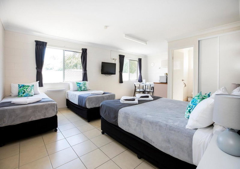 Banjo Paterson Motor Inn, Townsville, Australia
