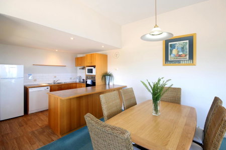 Lorne Ocean Sun Apartments, Lorne, Australia