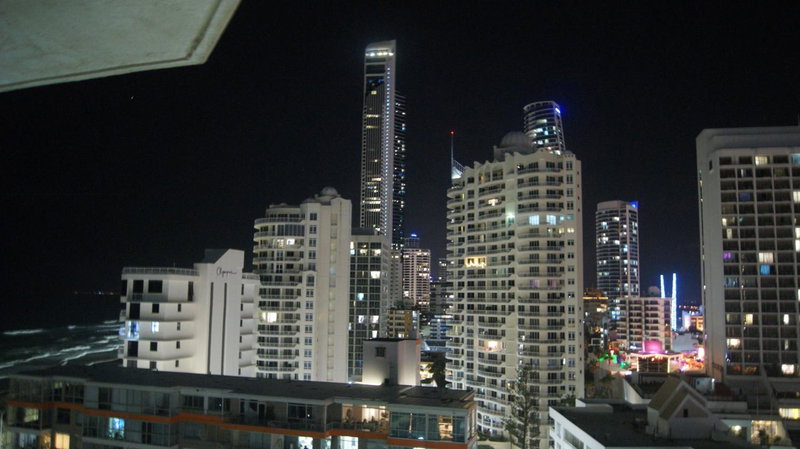 Beachfront & City View, Huge 2 Bedroom Apartment, Imperial Surf Resort, Gold Coast, Australia