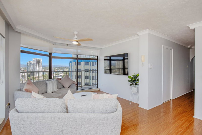 Beachfront & City View, Huge 2 Bedroom Apartment, Imperial Surf Resort, Gold Coast, Australia