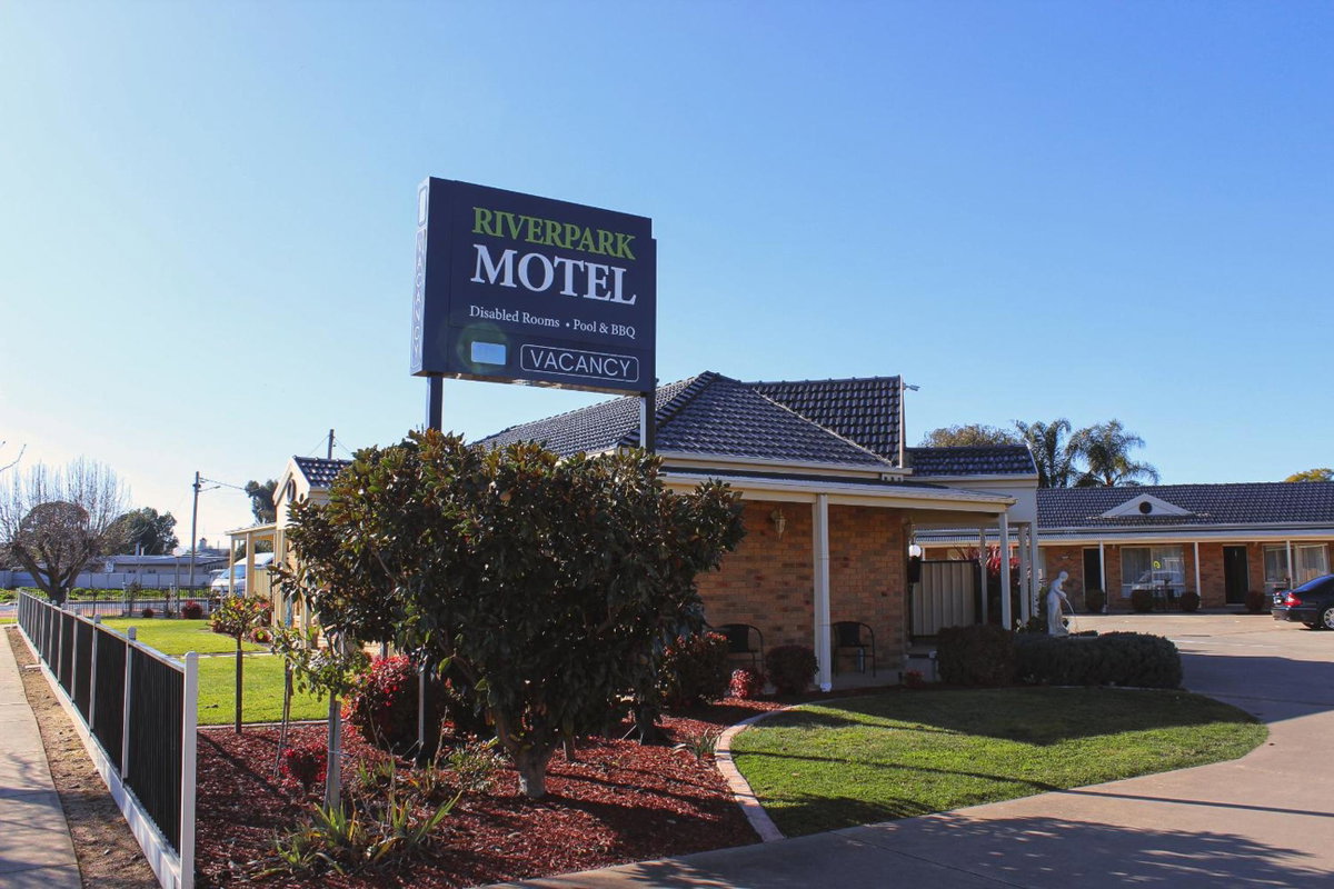 Hotel · RiverPark Motel, Moama