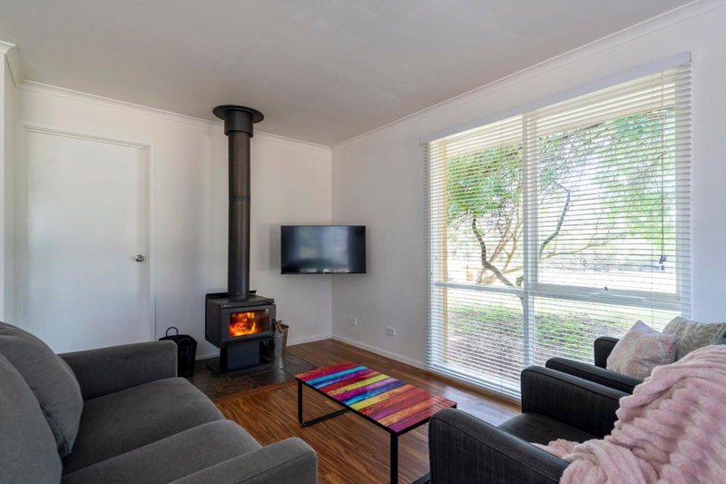 Bells Beach Cottages - Pet friendly cottage with wood heater, Torquay, Australia