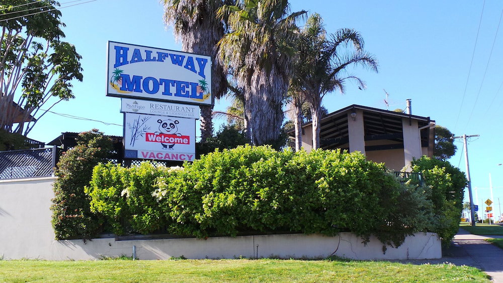 Hotel · Halfway Motel, Eden, Eden