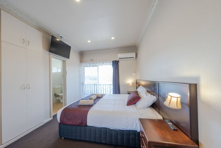 Halfway Motel, Eden, Eden, Australia